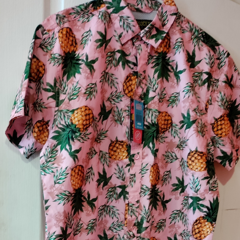 Surf society shirt.